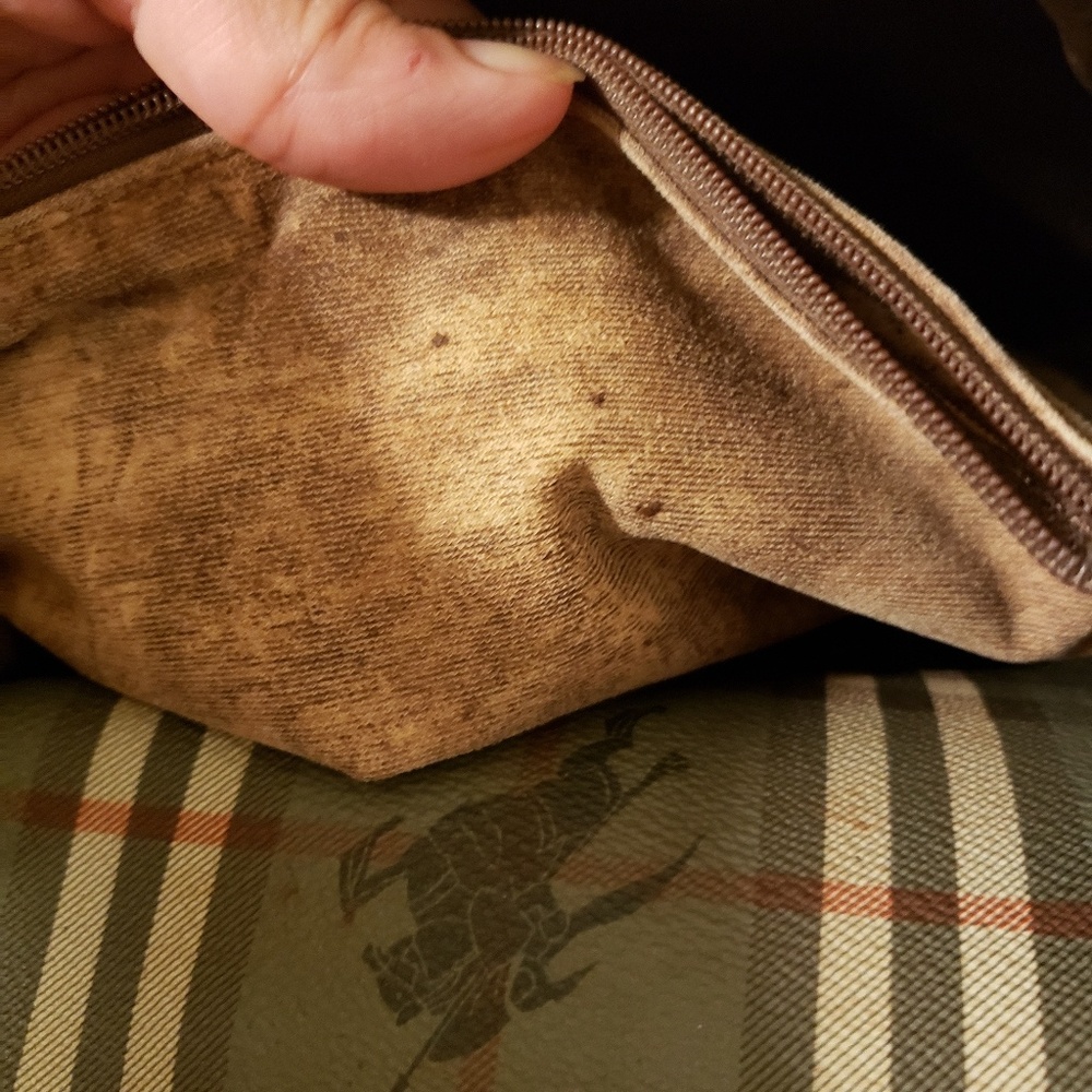 Burberrys vintage olive nova check crossbody - Picture 3 of 7